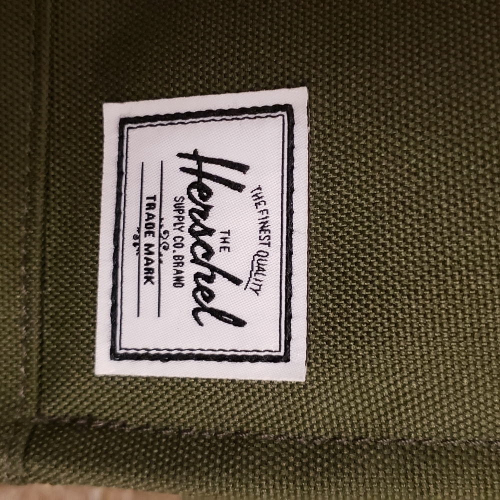 Herschel Backpack - Picture 7 of 7